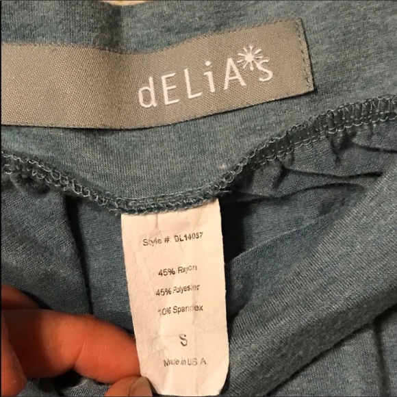 Delia’s Pocketed Circle Skirt. - Picture 3 of 3